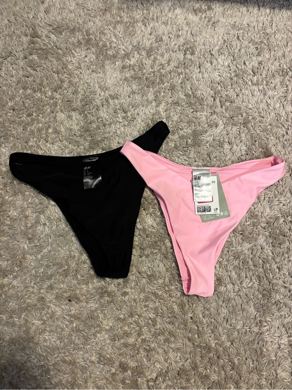 H&M Women's Bikini Bottoms in Pink and Black - High Cut